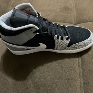 Stand out with timeless hoops style. Premium leather gets polished, shined.